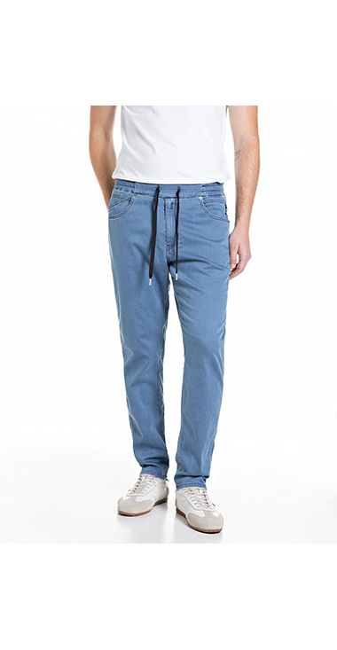 リラックステーパードLANNY Touch denim